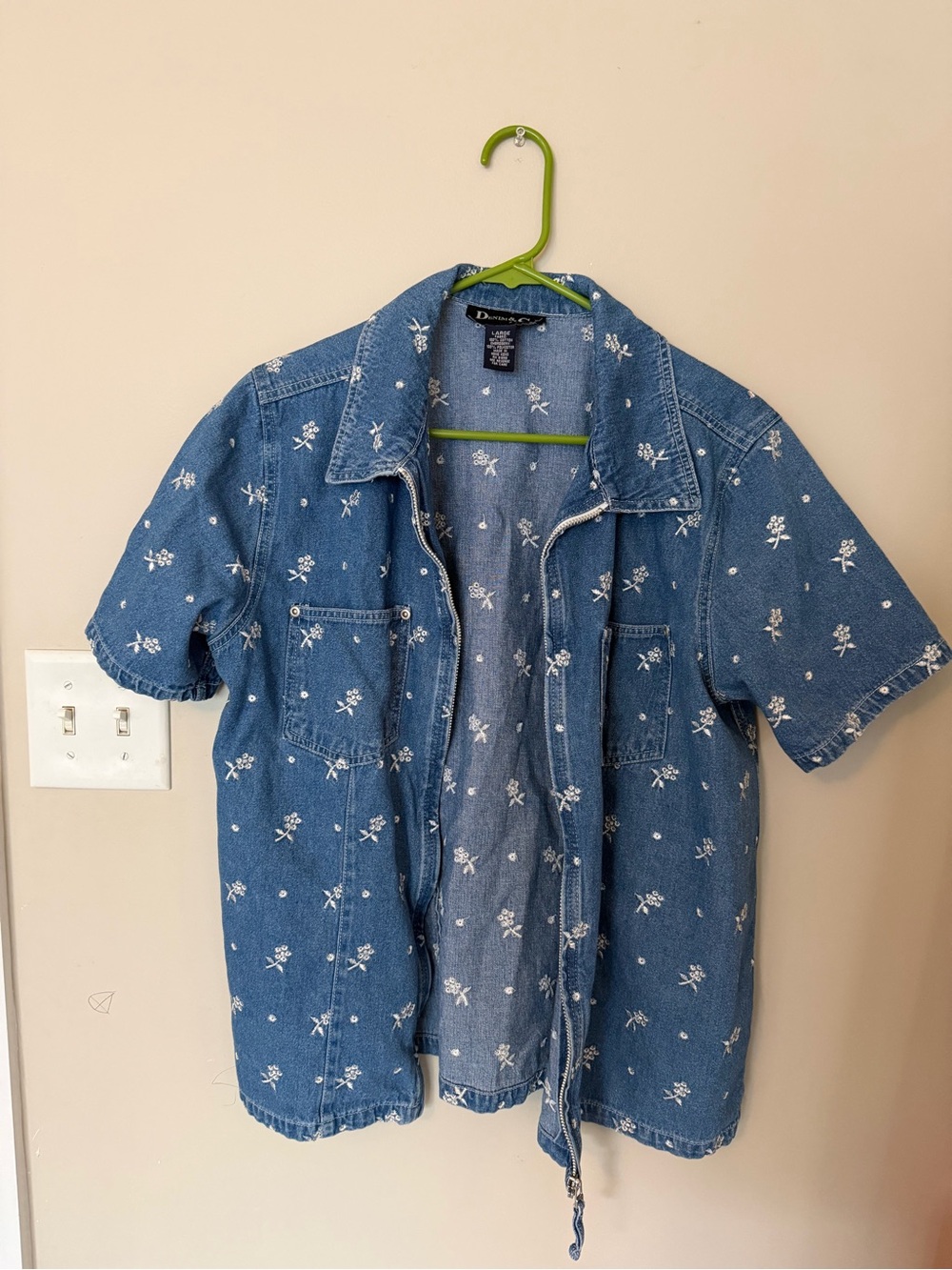 Denim&Co Blue Short-Sleeve Denim Shirt with White Floral Embroidery